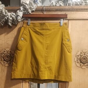 Athleta Mustard Yellow Mini Skirt Built In Shorts with Snap Pockets Size 6, EUC